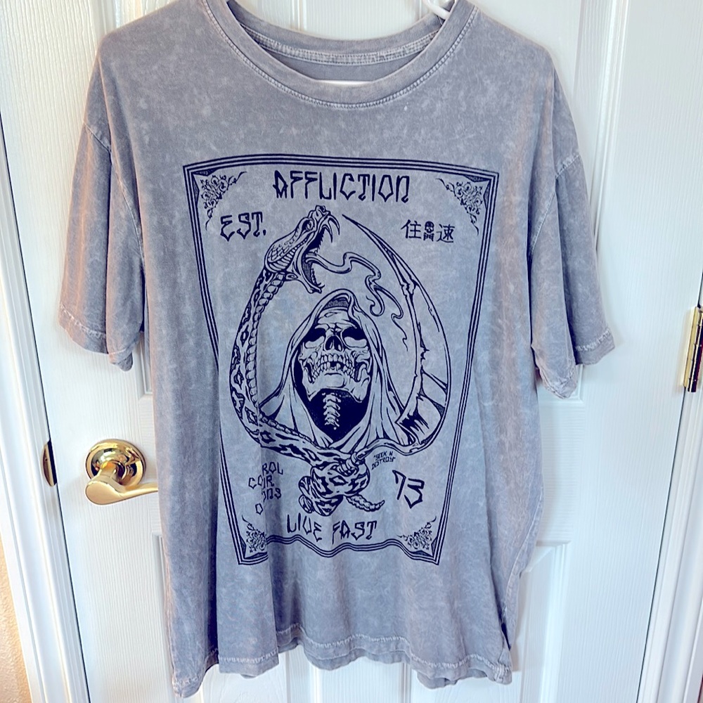 Affliction shirt